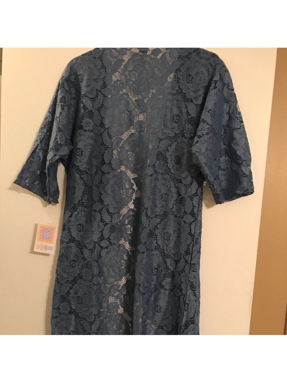 NWT Lularoe Small Lace Shirley - Picture 2 of 4